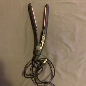 Conair straightener